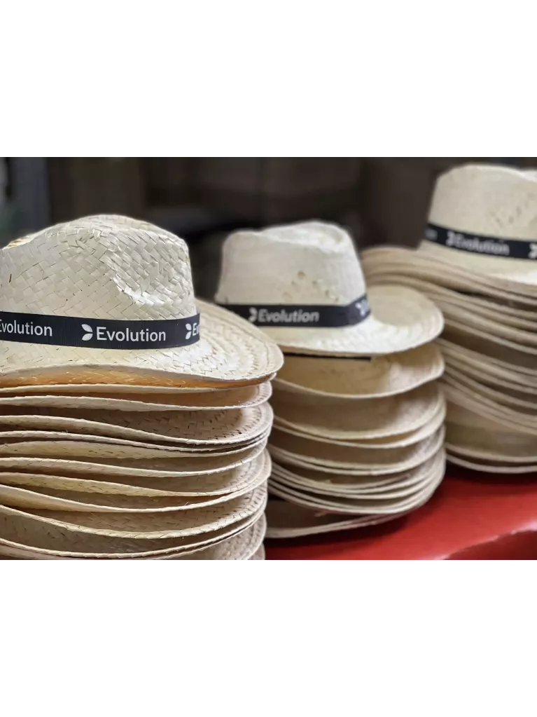 sombreros personalizados con logo