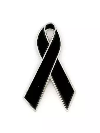 pin lazo negro