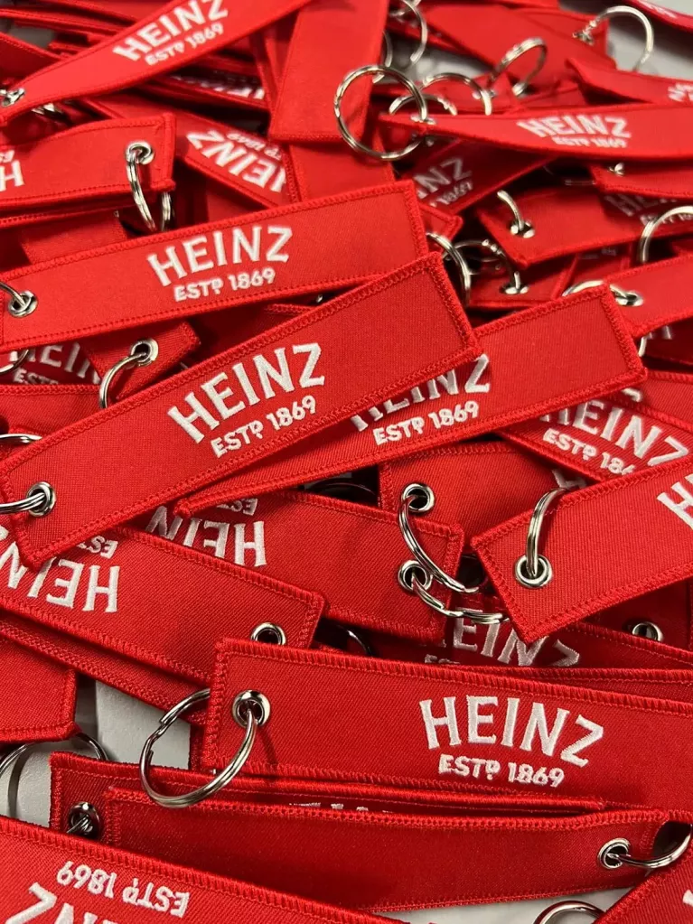 bestickte Schlüsselanhänger als Werbeartikel