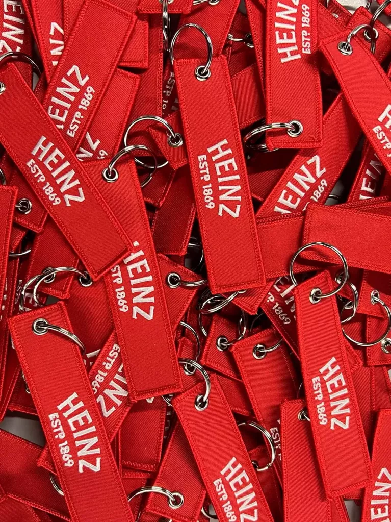 portachiavi remove before flight personalizzati