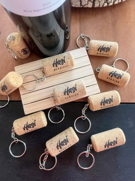 porta-chaves de rolha de vinho personalizados