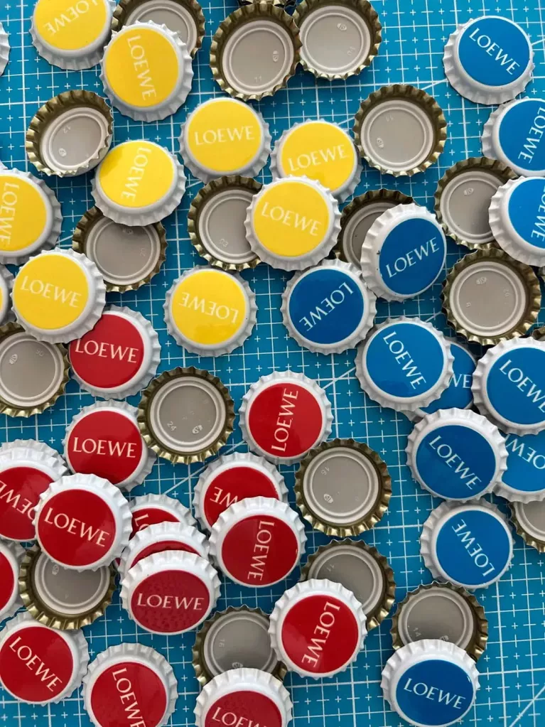 chapas botella promocionales brillo