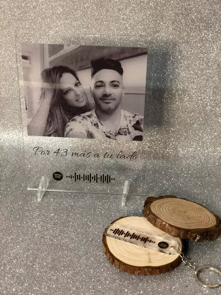 placa spotify e porta-chaves