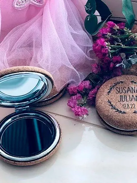 specchietti in sughero personalizzati per matrimonio
