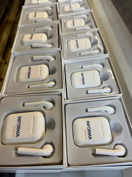 promotional earphones