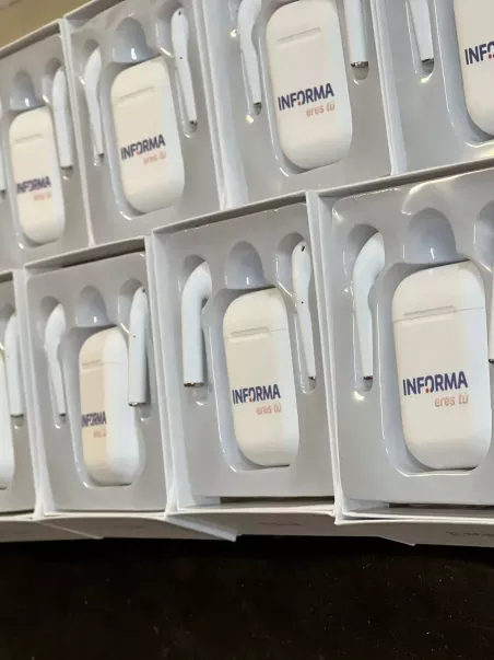 fones de ouvido promocionais