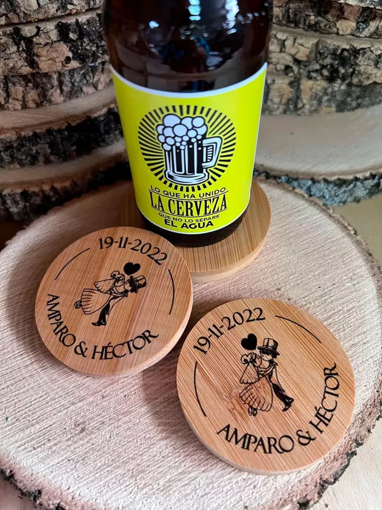 dessous de verre décapsuleur en bois