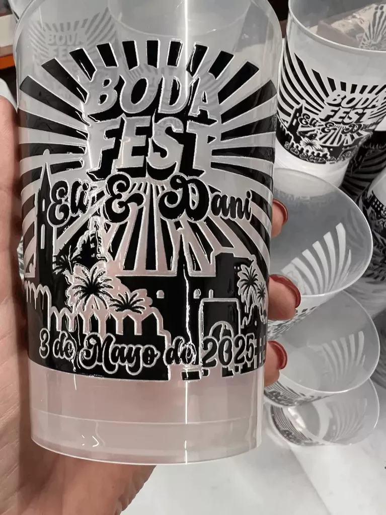 bicchieri di plastica personalizzati