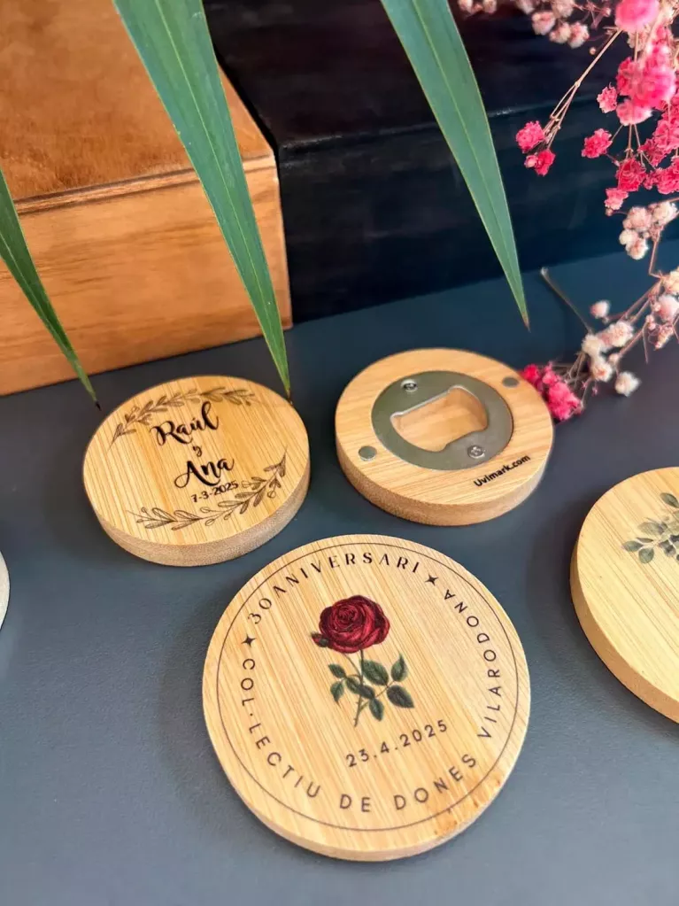 Abridores de madeira personalizados a cores