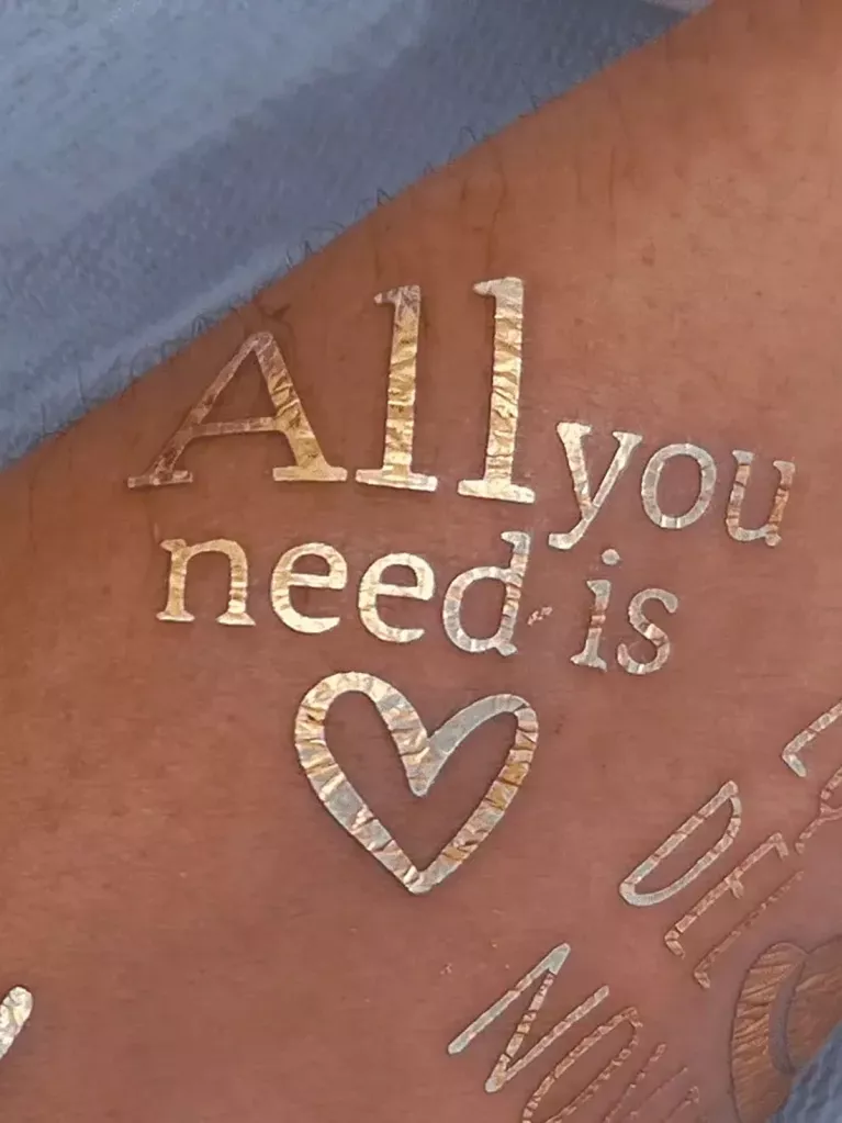 водилка all you need is love