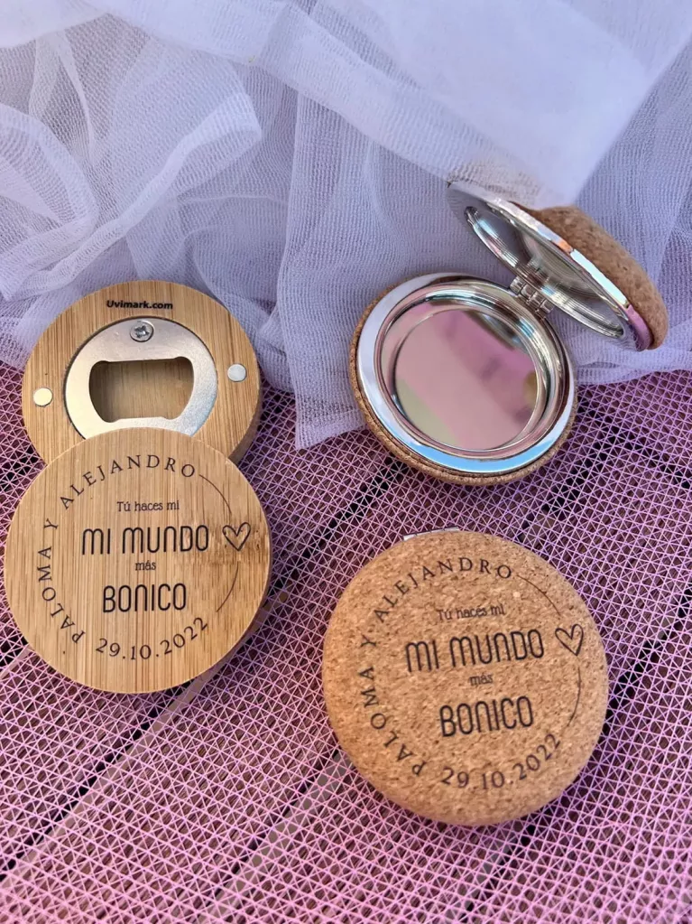 Décapsuleur en bambou et miroir en liège