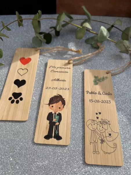 marcapáginas bodas madera