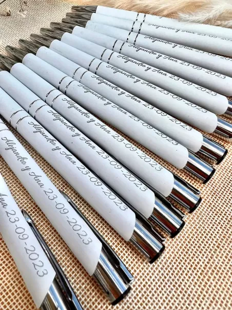 Personalized wedding pens