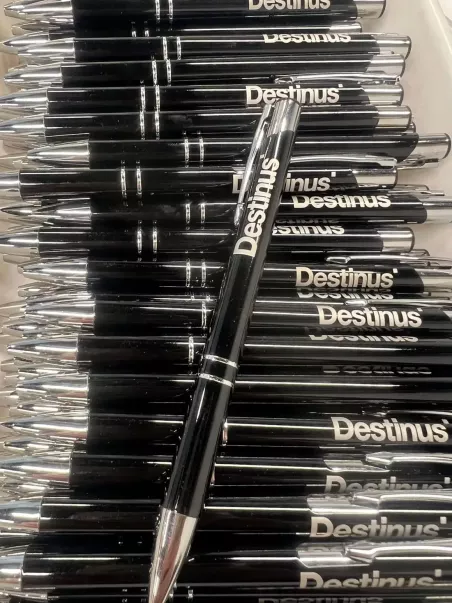 Canetas personalizadas com gravação laser