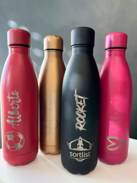 Custom elegant water bottles