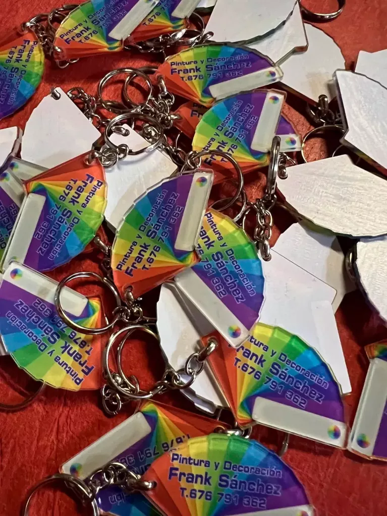 Double-sided shaped acrylic keyrings