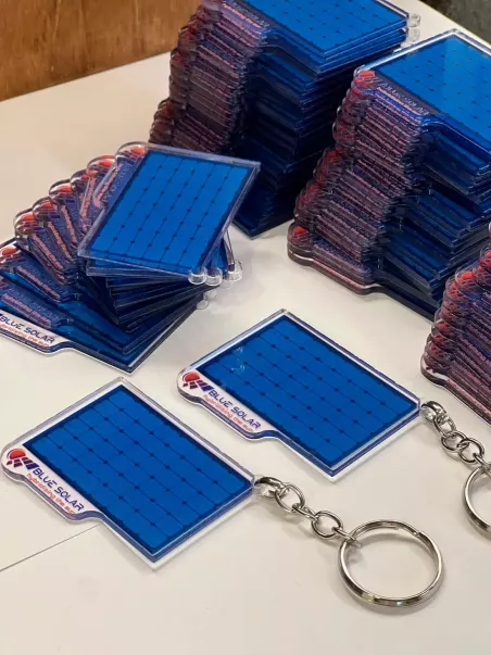 Portachiavi sagomati con logo a colori