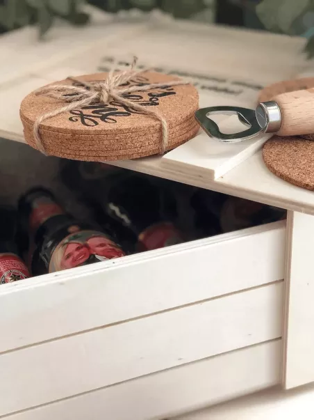 posavasos abridor y cervezas personalizadas en caja