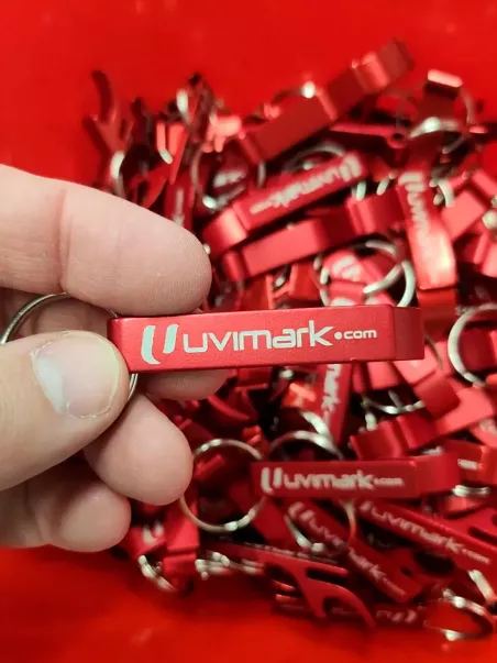 llaveros personalizados con abrebotellas