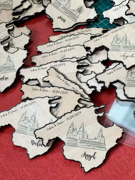 Segnaposto con nome e forma personalizzata