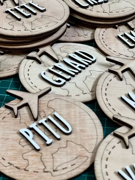 Celebration guest name cards