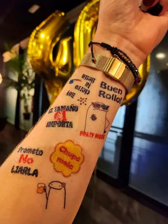Temporäre Tattoos für Partys