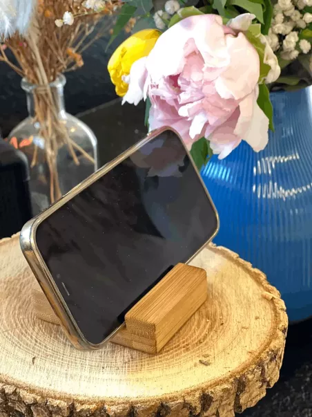 Suporte para telemóvel de bambu