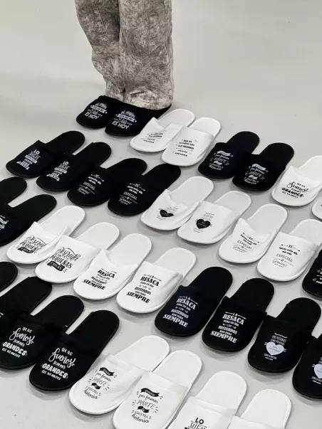 zapatillas con mensajes agradecimiento