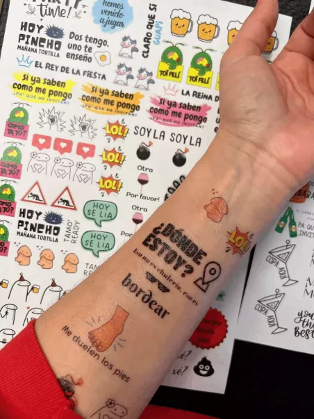 Temporäre Tattoos für Partys