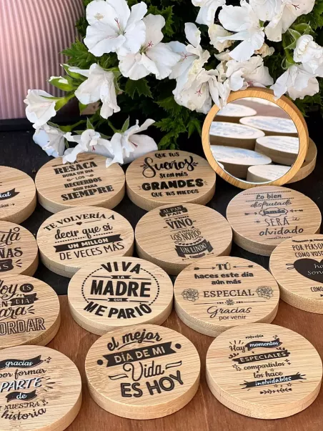 Compact Mirrors with Choice of Message | Uvimark®