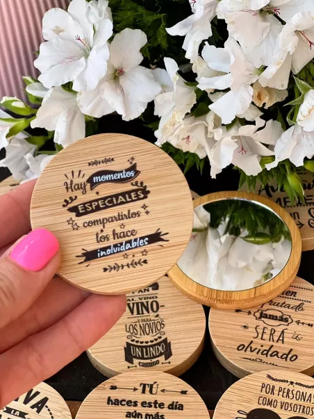 Compact Mirrors with Choice of Message | Uvimark®