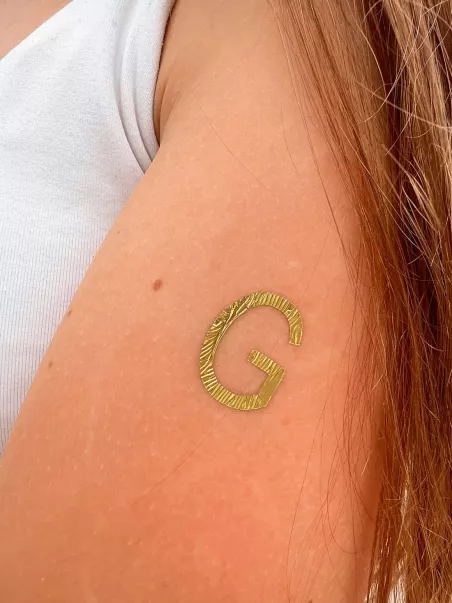 Decalcabile bacio lettera G