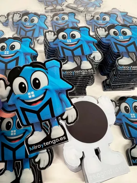 Custom magnets for service businesses