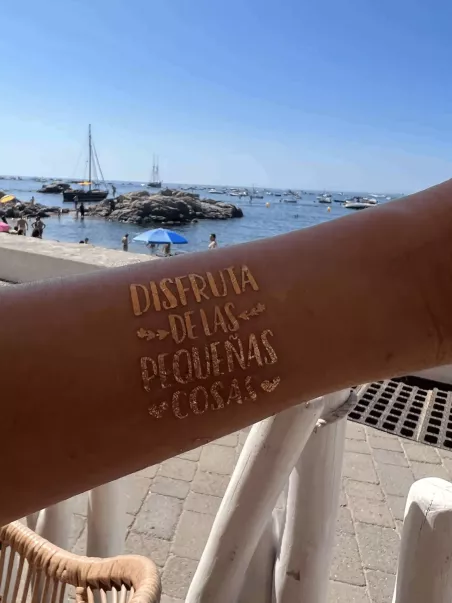 tatuagens douradas para casamentos