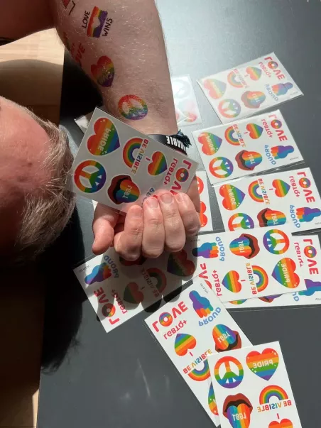 tatuaggi trasferibili del pride day