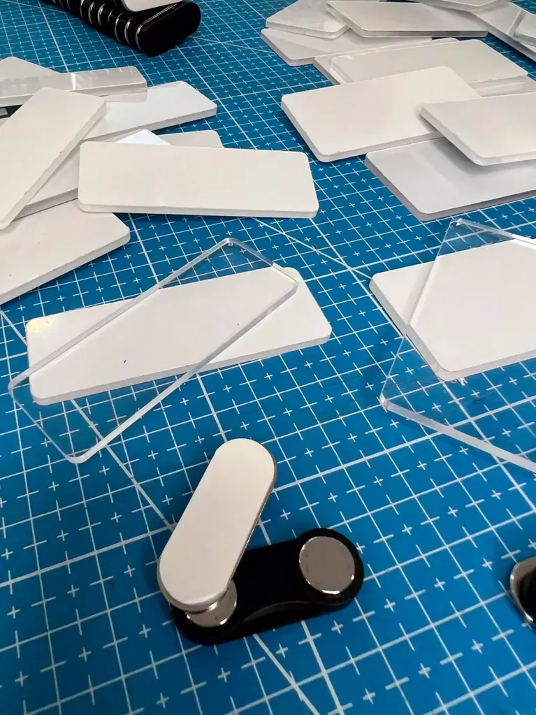 Namensschilder-Ersatzteile für UV-Druck
