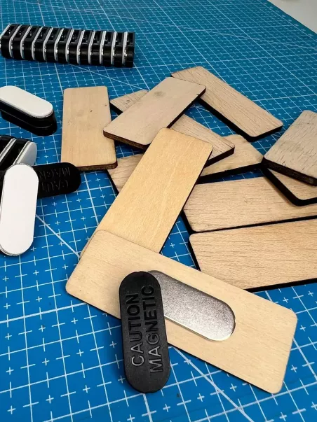 sublimatable wooden name badge refills