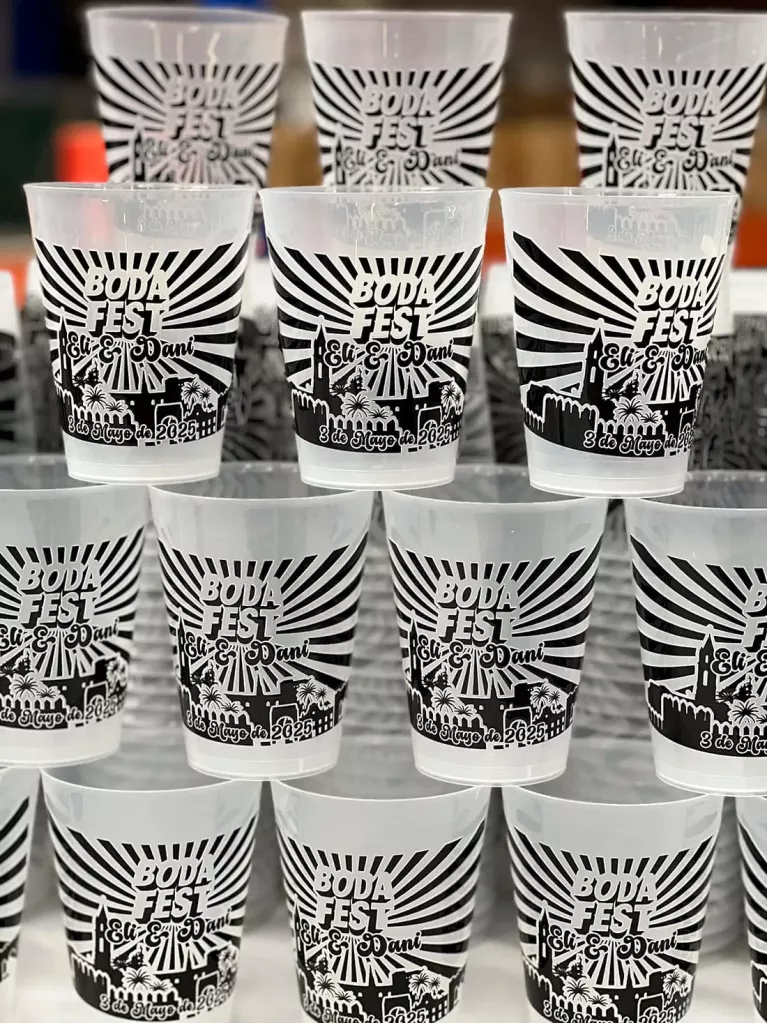 Vasos reutilizables personalizados
