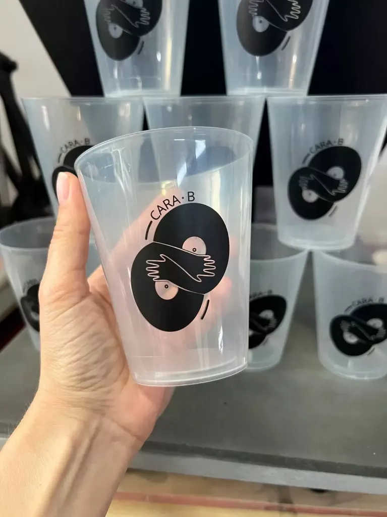 bicchieri in plastica riutilizzabili con grafica