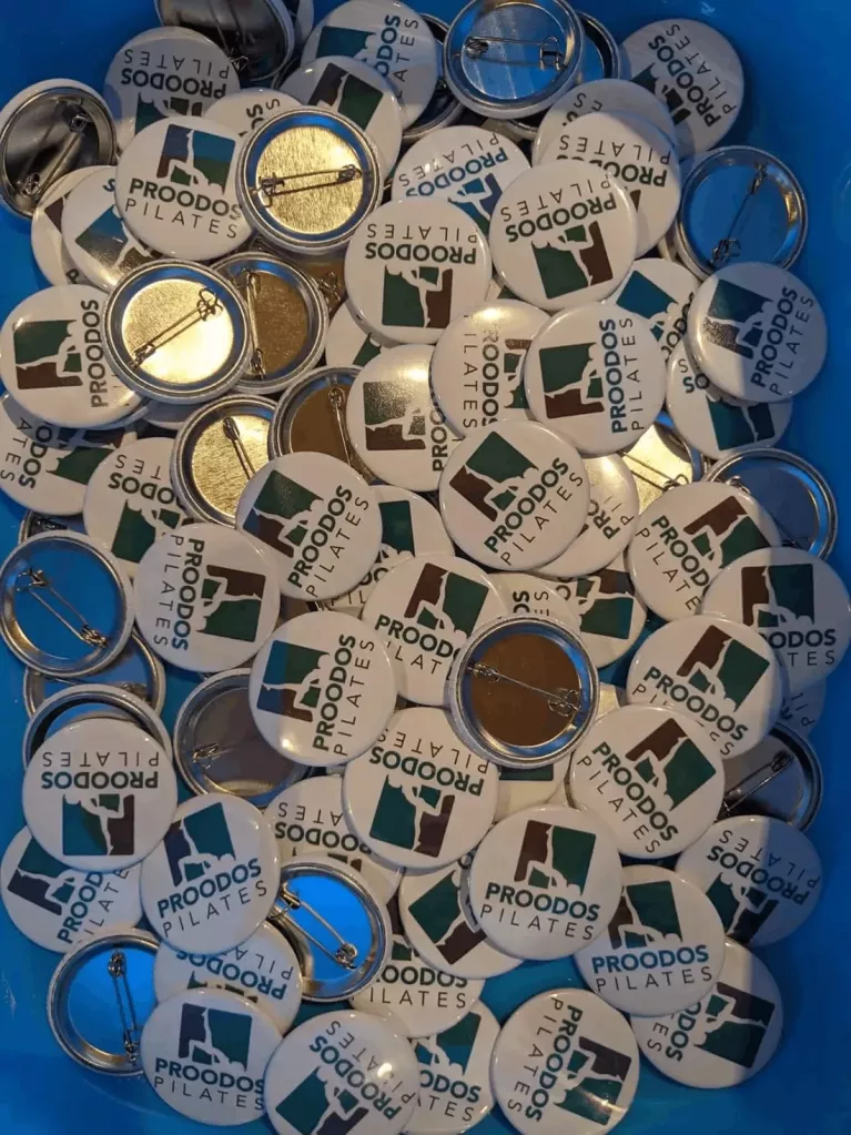 chapas con logotipo empresas