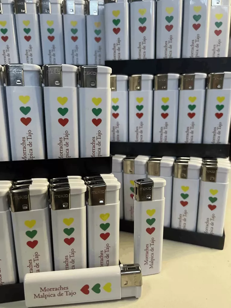 Box of 50 Custom Lighters | Uvimark®