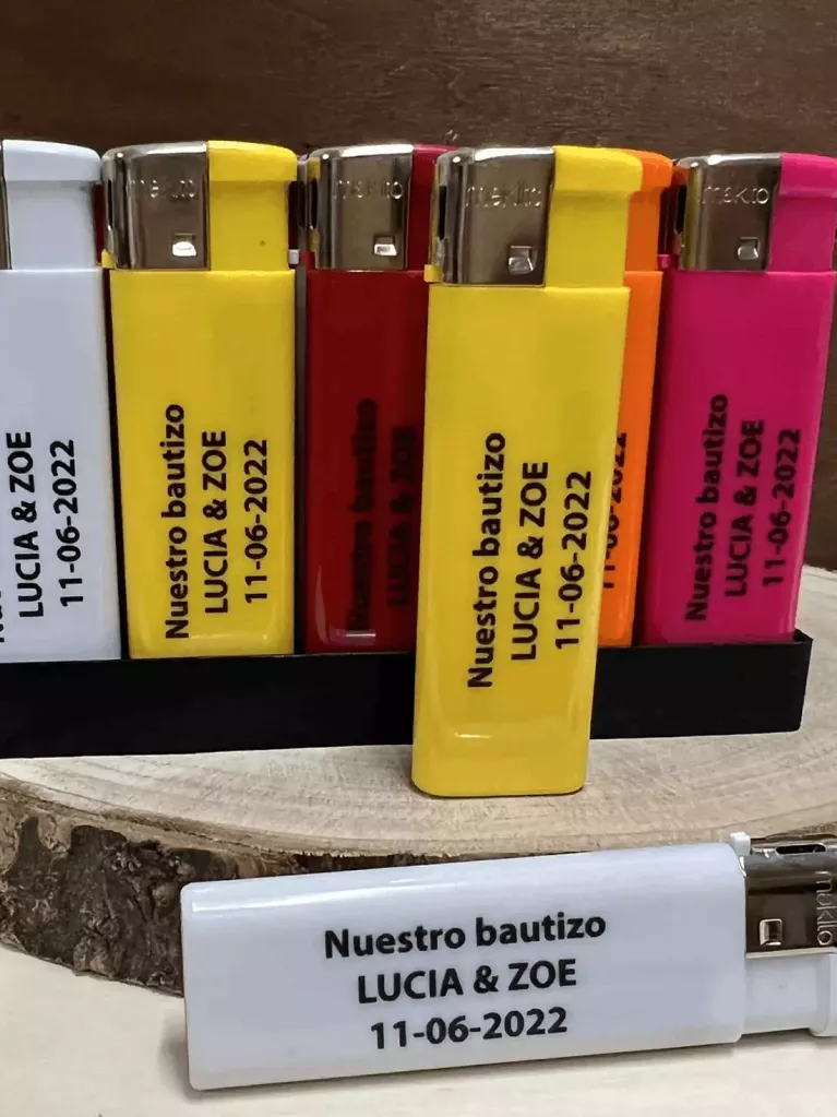 Caja de 50 Mecheros Personalizados | Uvimark®