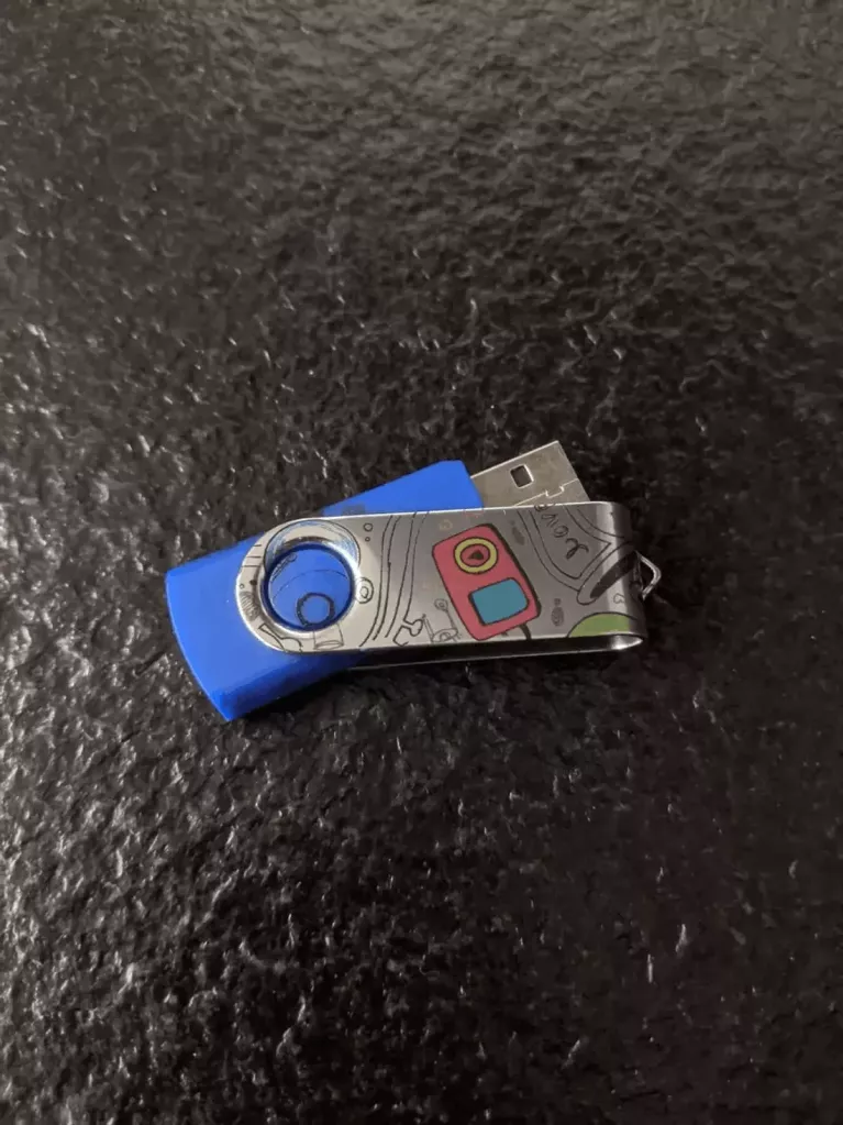 full-color custom flash drive