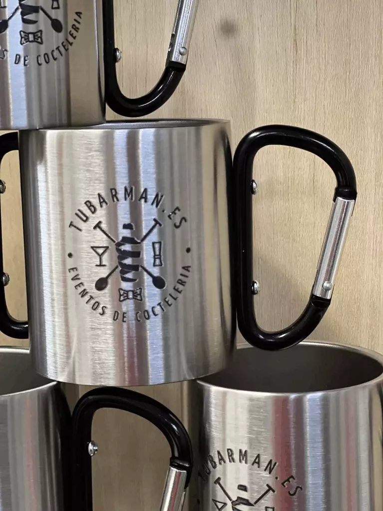 personalisierte Becher mit UV-DTF-Druck