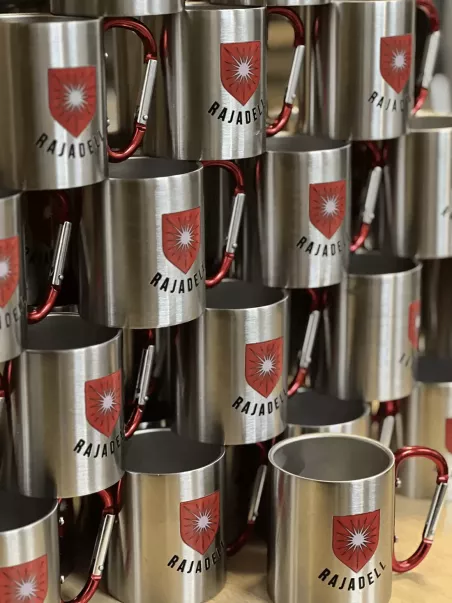 canecas de metal para feiras