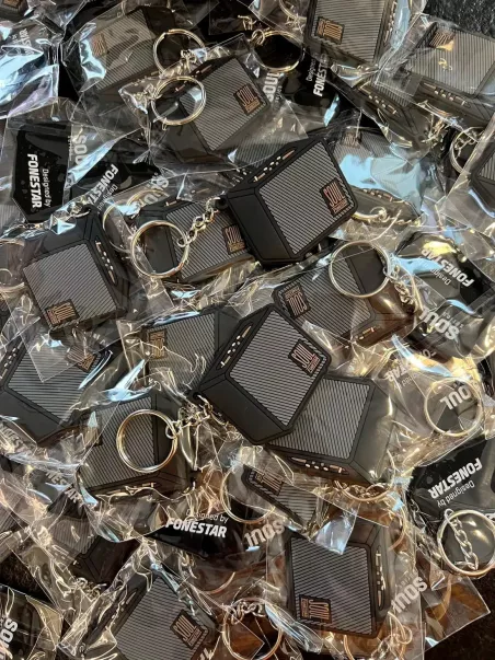 personalisierte Gummi-Schlüsselanhänger für Firmen
