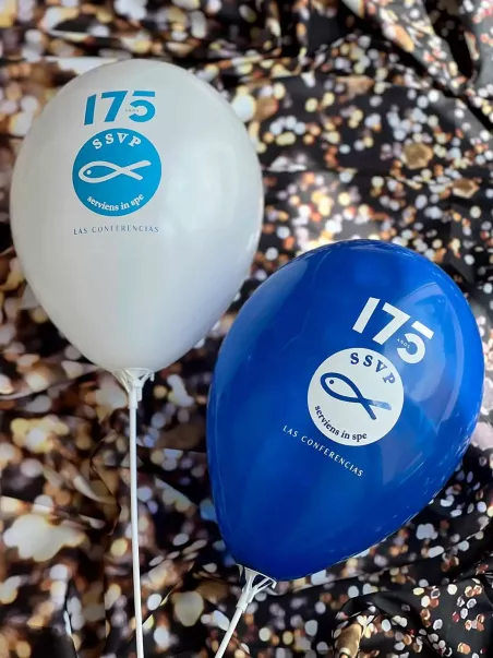 globos personalizados con varilla logo