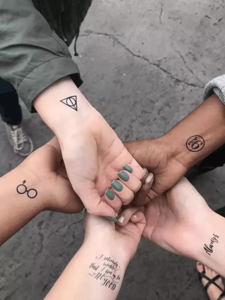 60+ Unique Minimalist Tattoos Idea for Women, Men and Couples